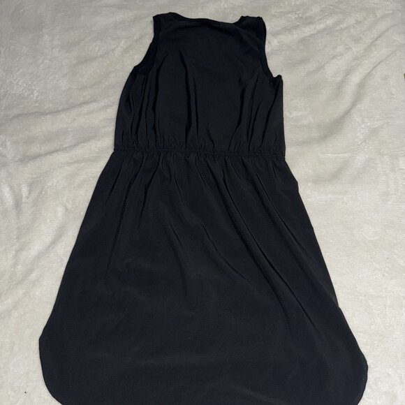 Athleta Women’s Dress Performance Athletic size med - Picture 7 of 7